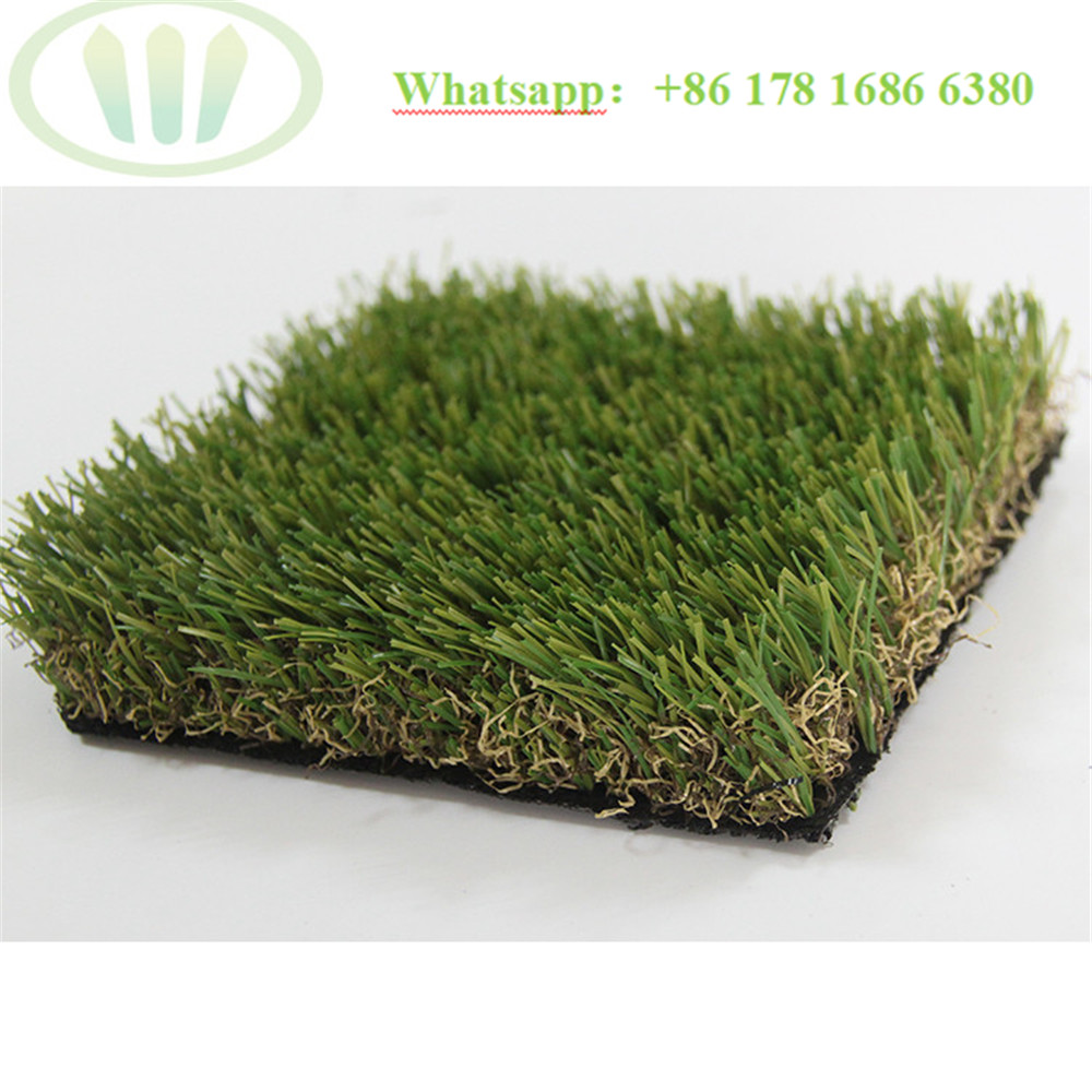 fake grass for pets.jpg
