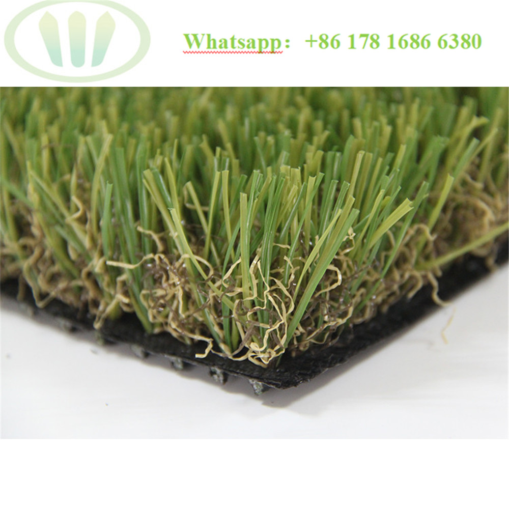 fake grass for pets.jpg